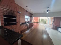 Casa de 4 quartos no Jardim São José 5